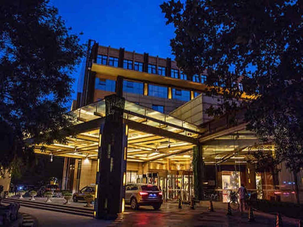 West International Trade Grand Hotel Beijing Exterior photo